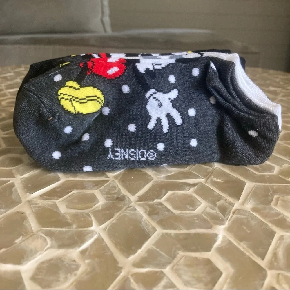 NEW!  Disney Women's Casual Socks (5 pk)